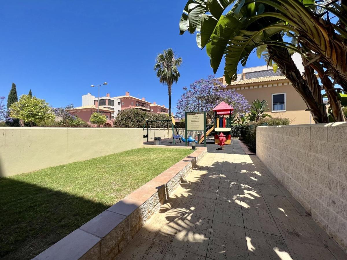 Vilamoura Victoria Gardens With Pool By Homing Exterior photo